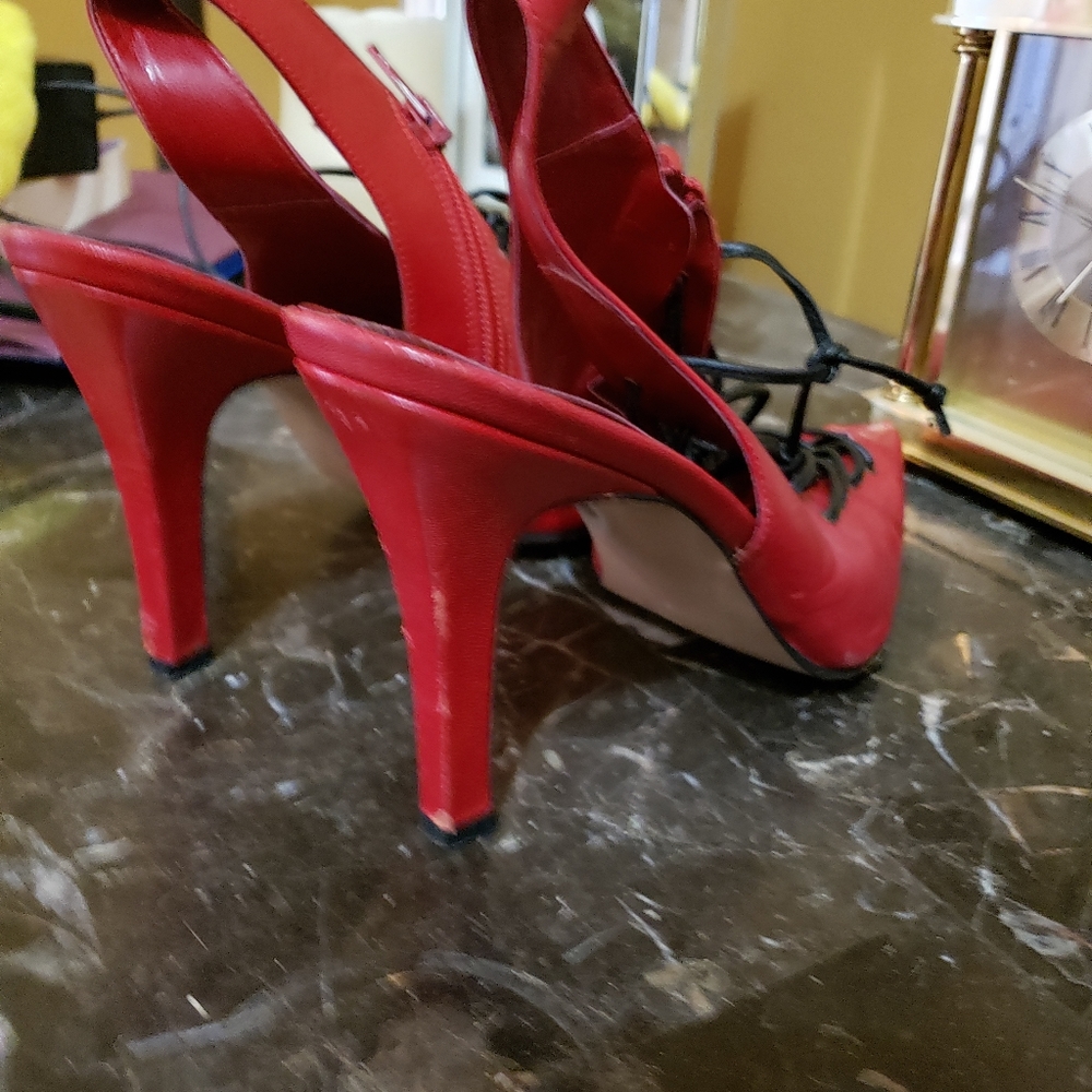 Heels - Picture 5 of 8